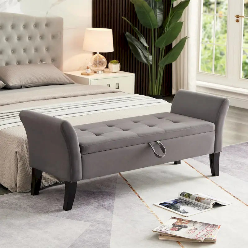 Banc de rangement en velours avec accoudoirs, design capitonné et pieds en bois massif