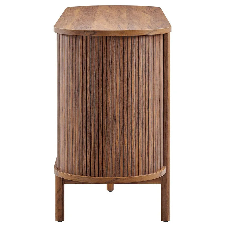 Enfilade moderne incurvée de style Mid-Century de 160 cm avec détails cannelés et portes coulissantes