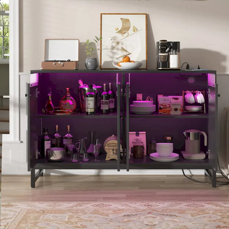 Meuble bar 4 portes Accent avec lumières LED, prise de courant et synchronisation musicale RVB